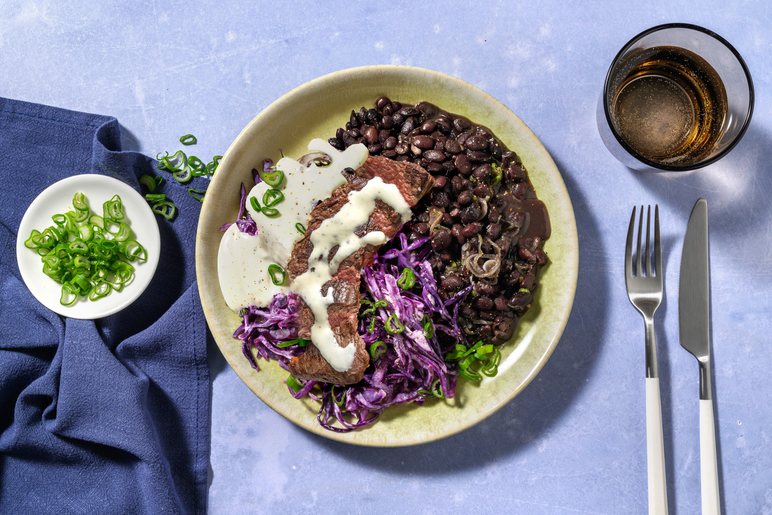 Würziges Rindersteak vom Weiderind mit Limetten-Crema