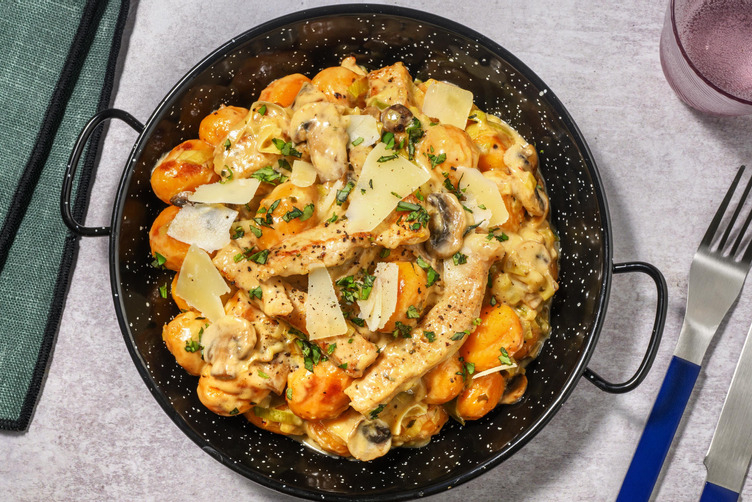 Süßkartoffelgnocchi-Pfanne mit Bio-Schweinefleisch