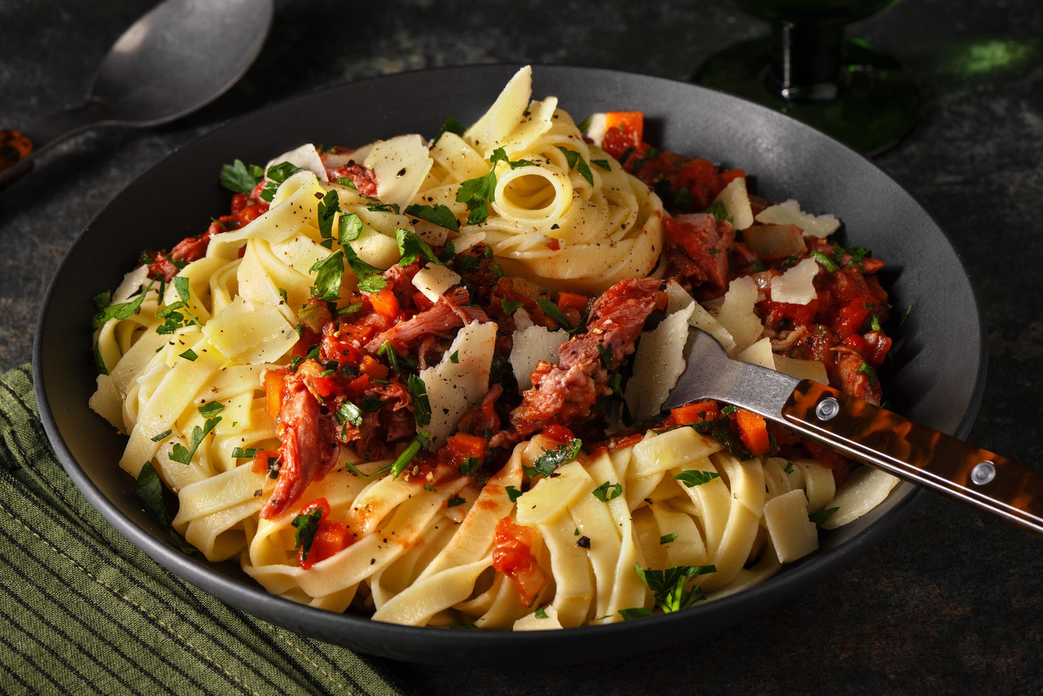 Ragù de canard au vin rouge et tagliatelle fraîches