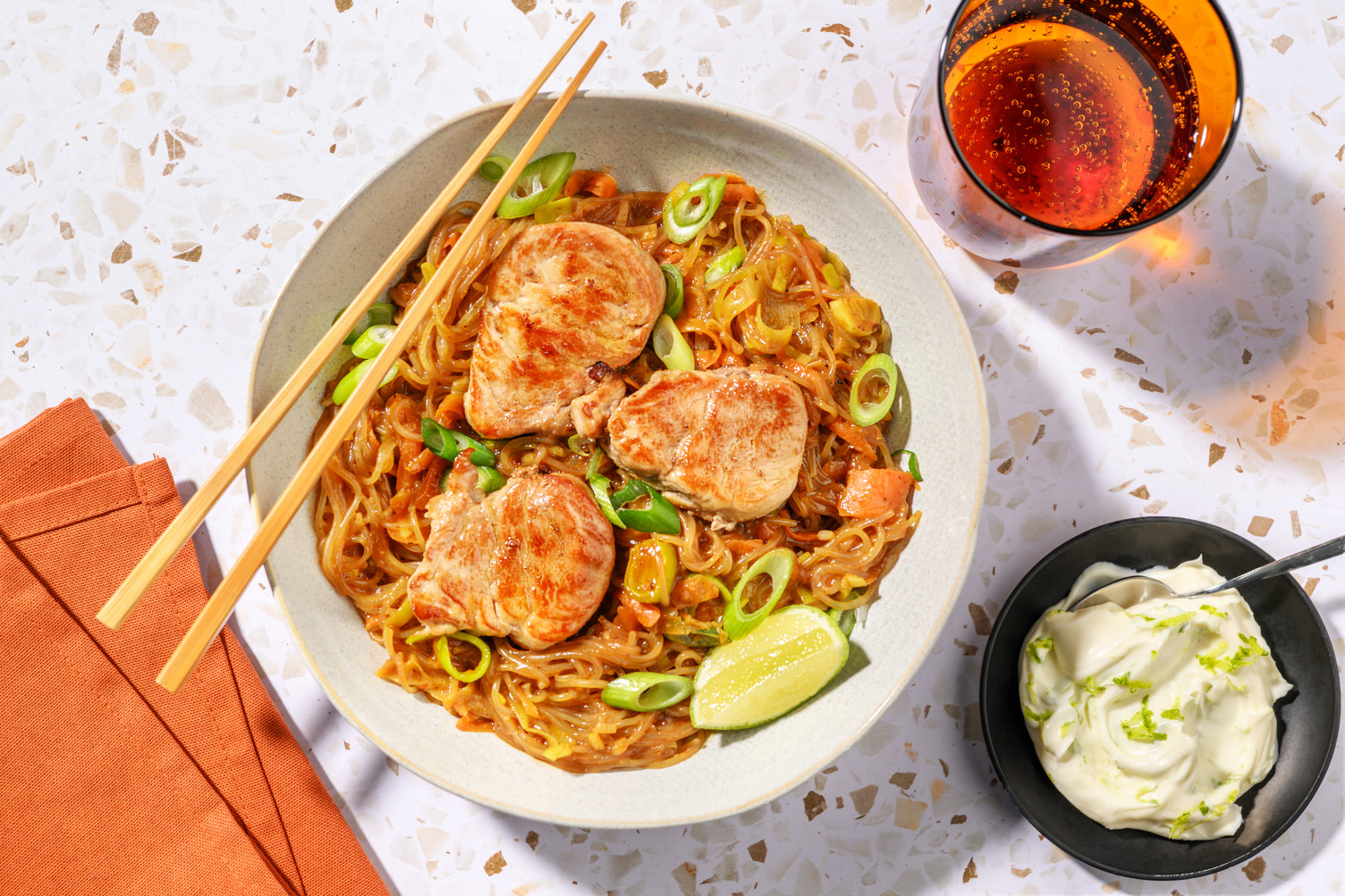 Glasnudelpfanne mit Bio-Schweinefilet