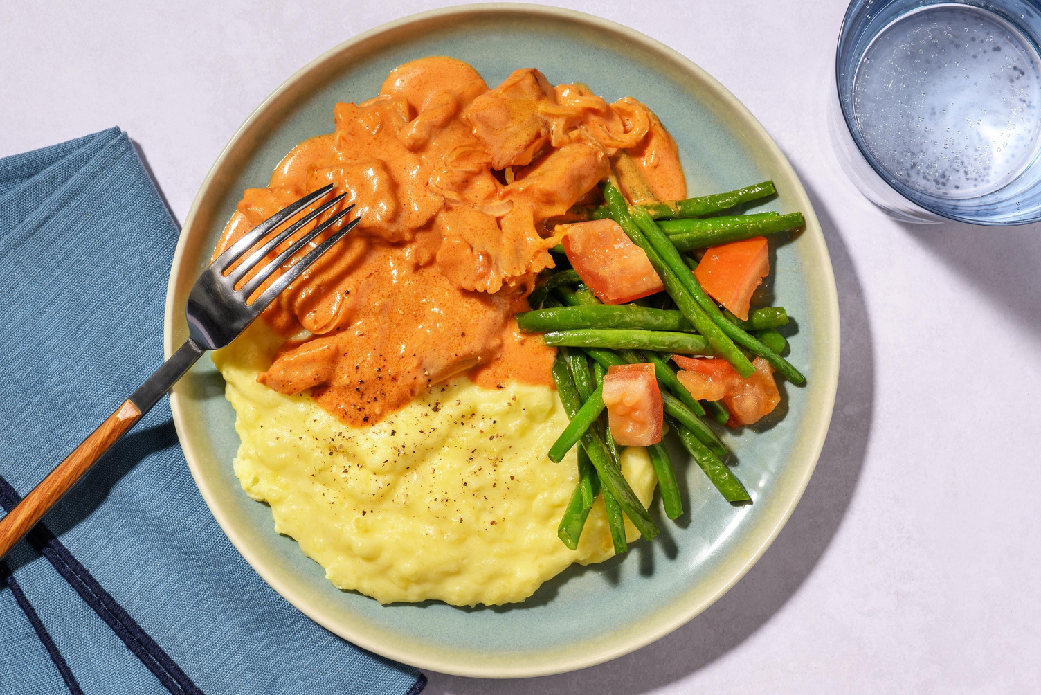 Hähchengeschnetzeltes in cremiger Soße