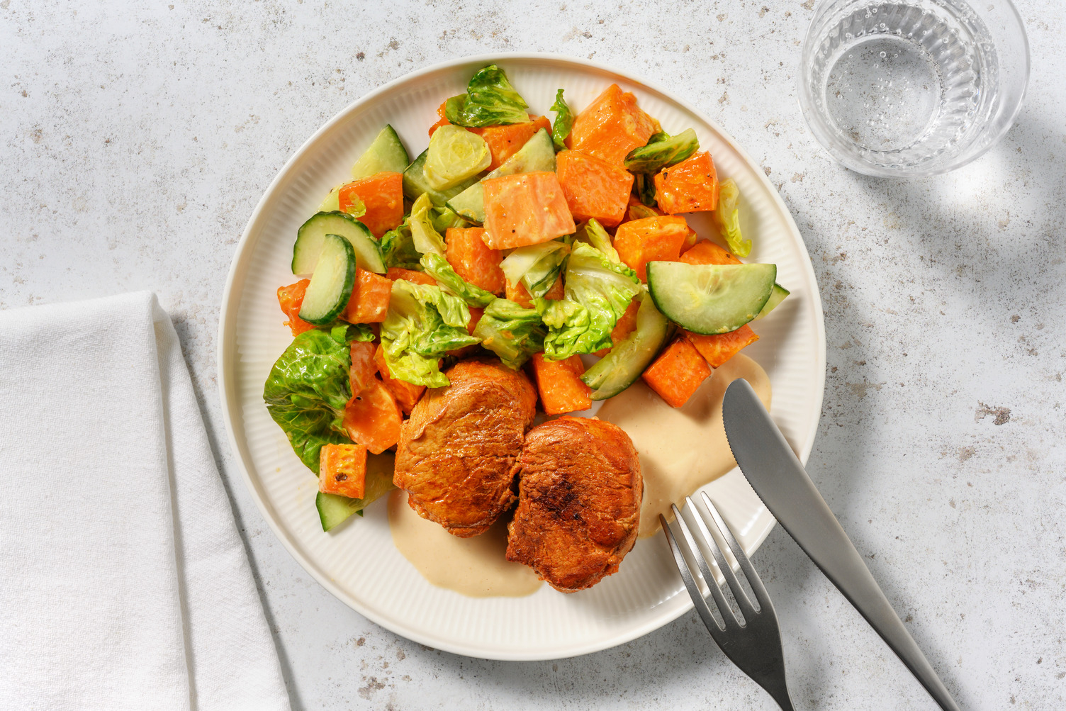 Gochujang Bio-Schweinefilet & Süßkartoffelsalat