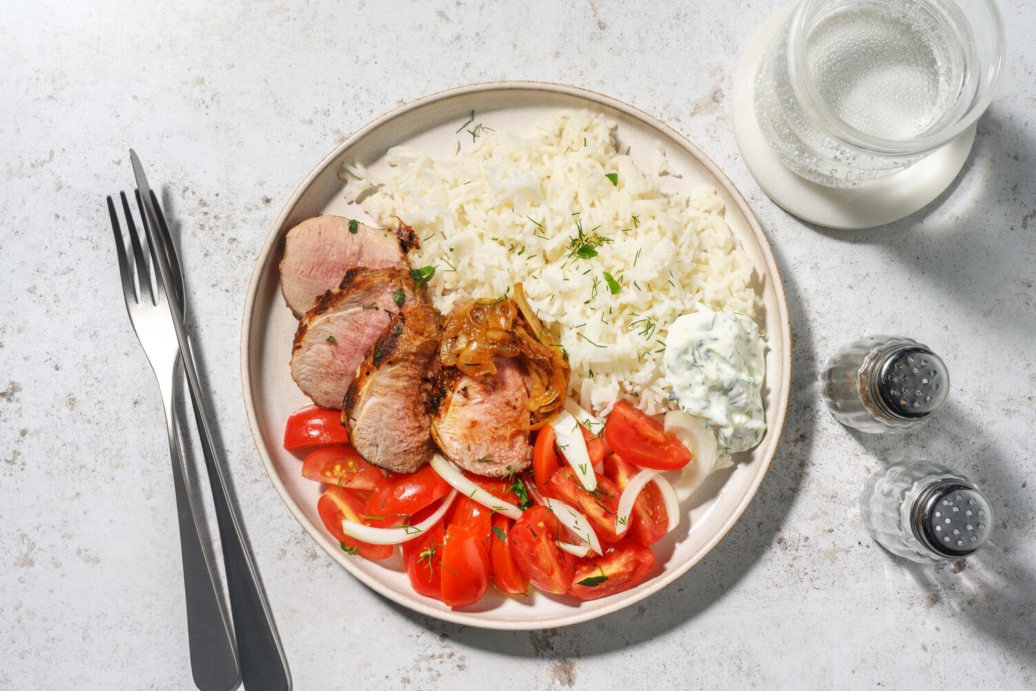 Kebab-Teller mit Bio-Schweinefilet & Zaziki