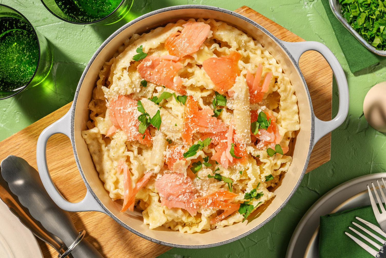 Mafaldine in romige witte-aspergesaus