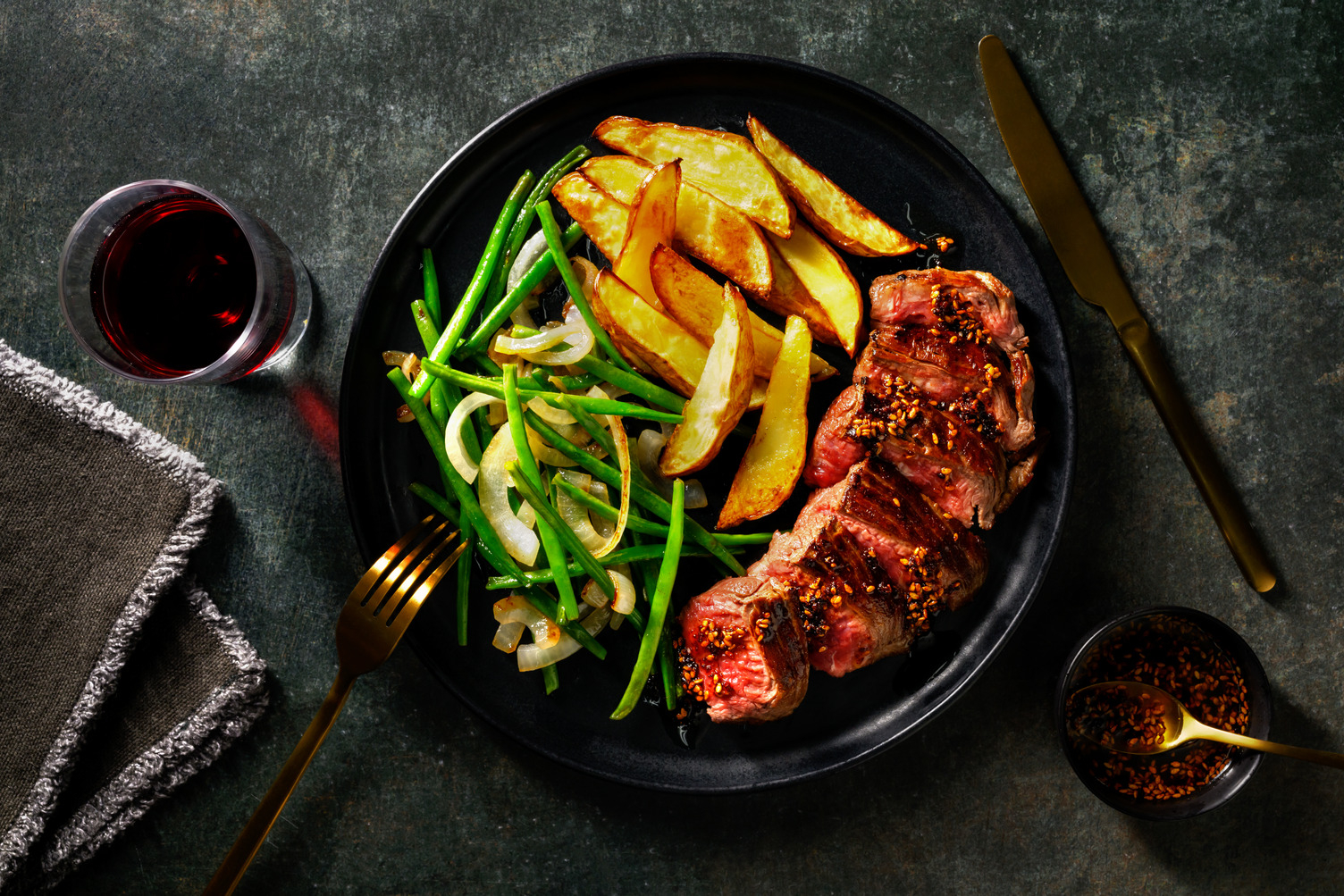 Filet mignon in knoflook-sesamboter