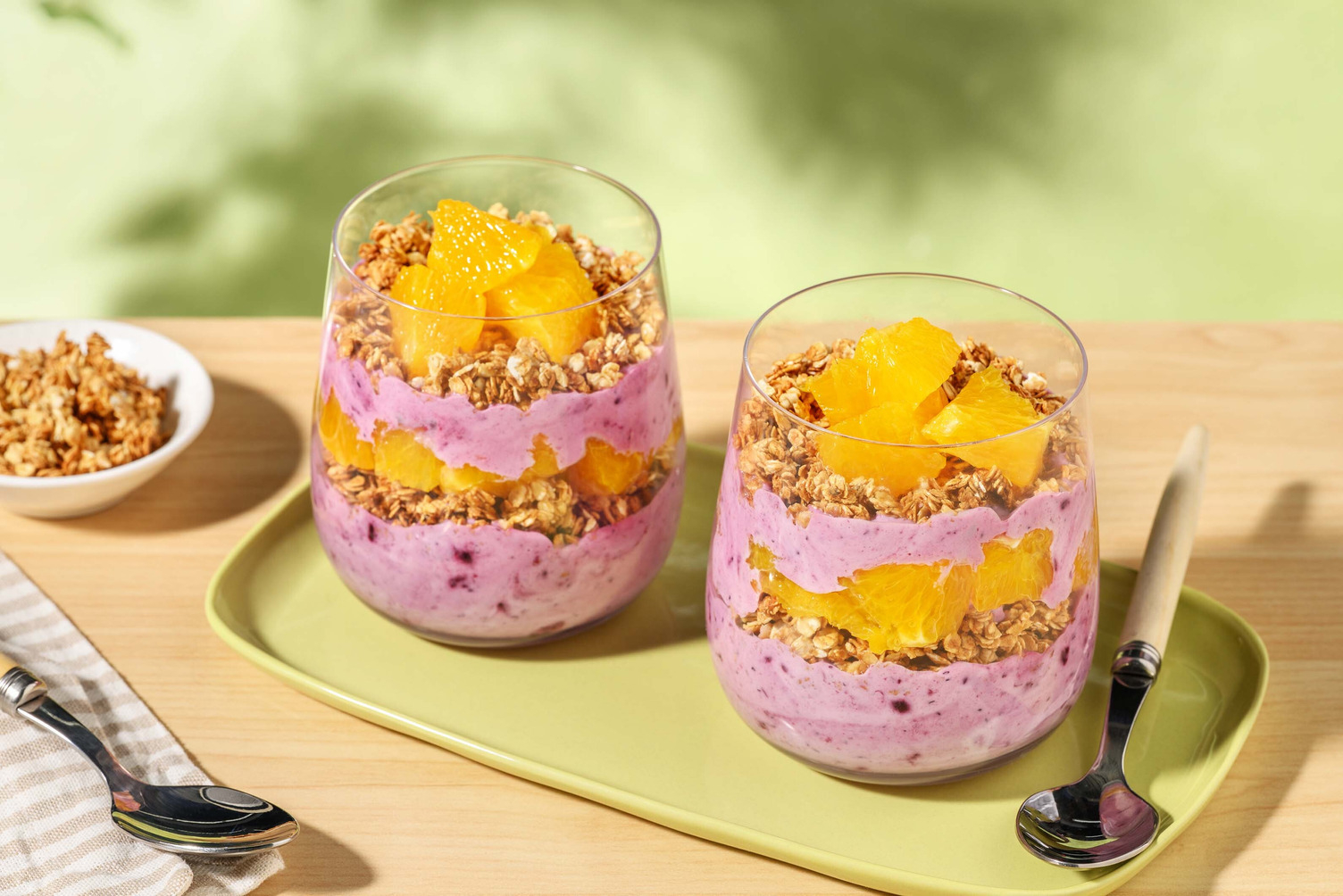 Apelsintoppad blåbärsyoghurt