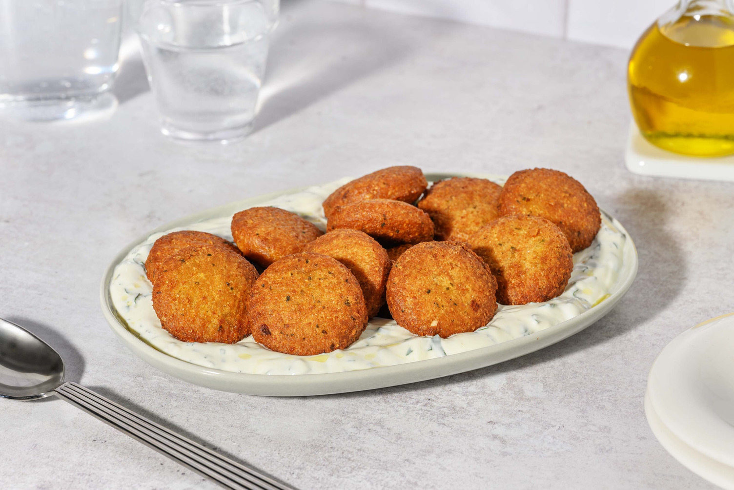 Falafel med yoghurtdip