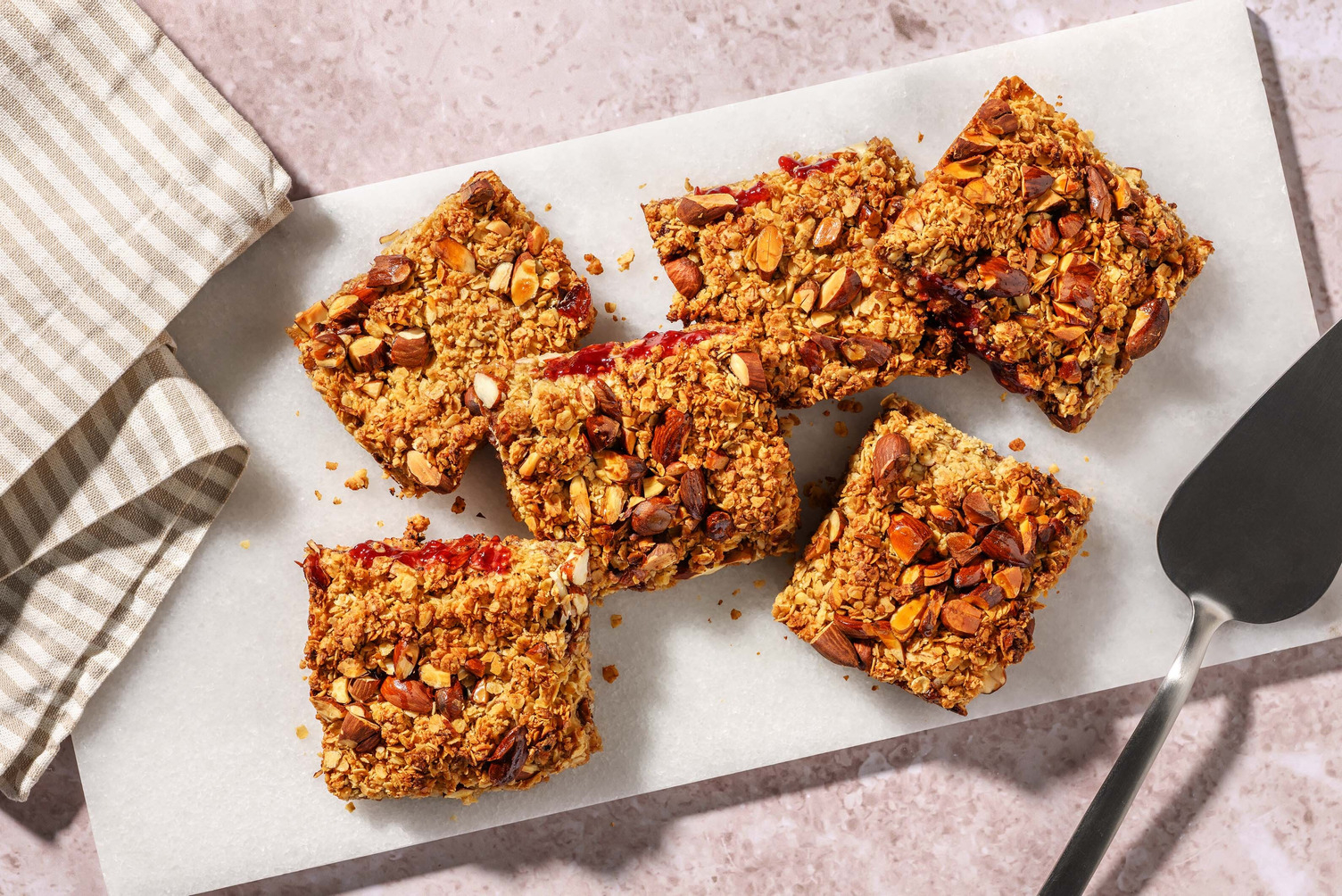 Raspberry crumble bars