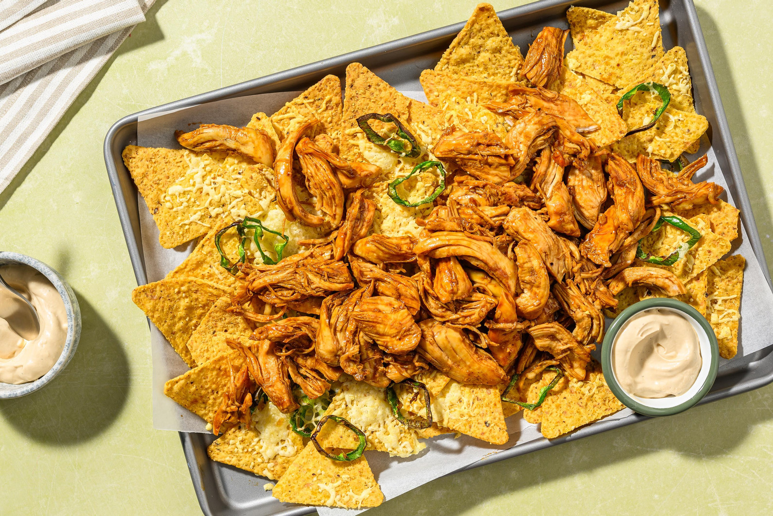 BBQ-kryddade pulled chicken-nachos