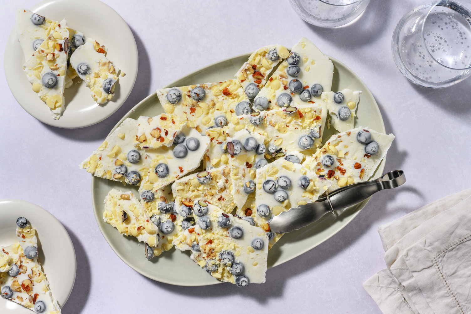 Frozen Yogurt Bites mit Heidelbeeren