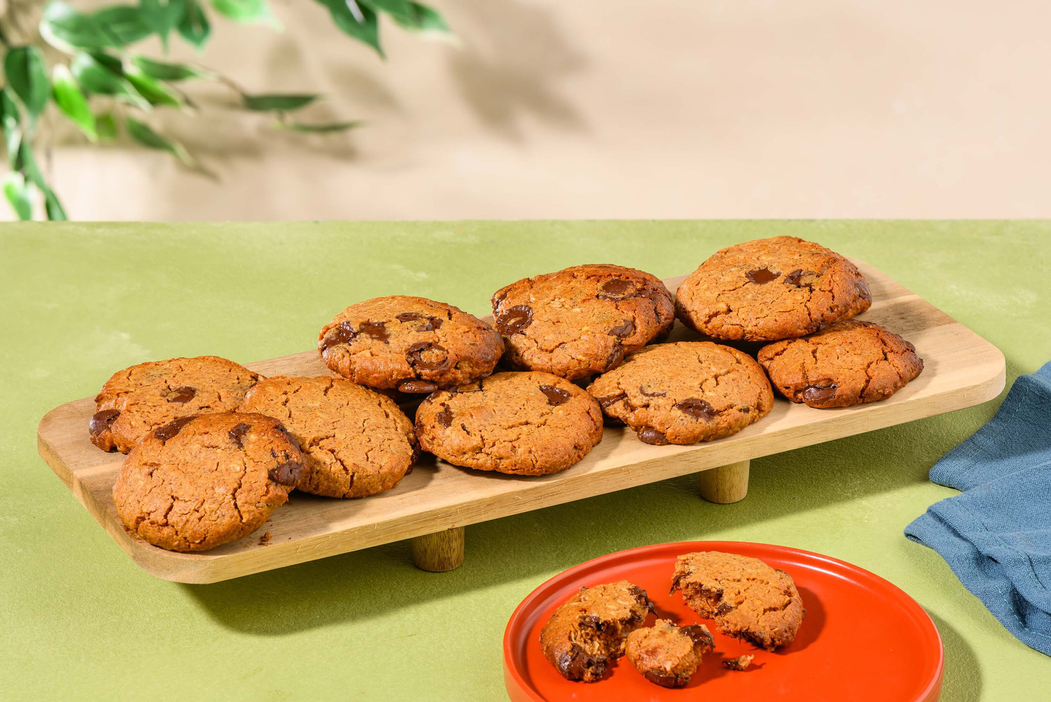 Flourless Chocolate Chip-Peanut Butter Cookies