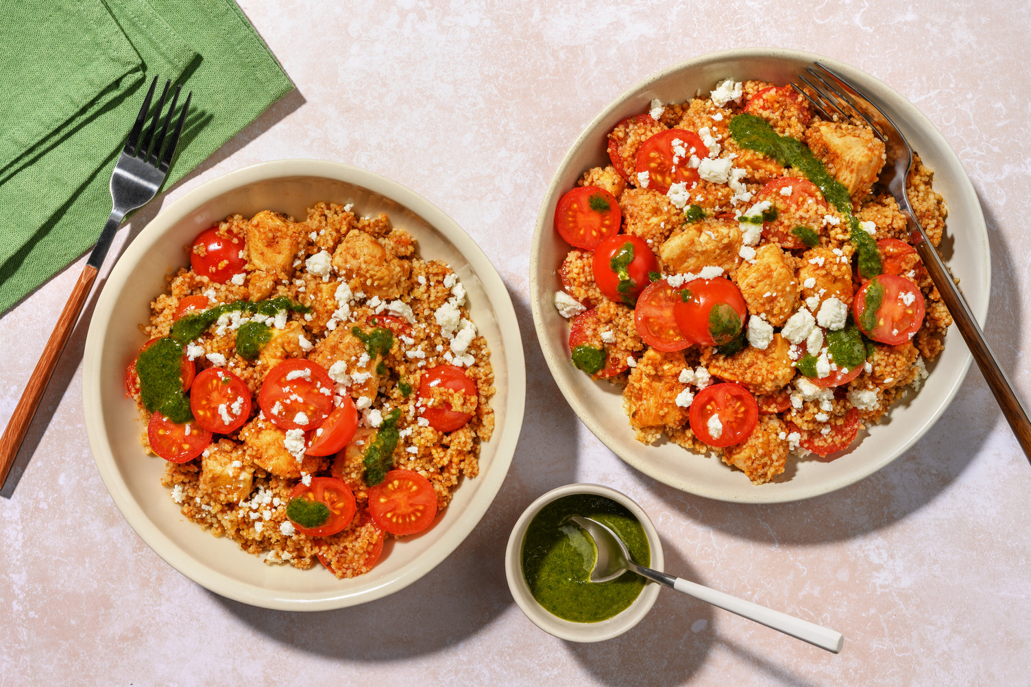 Taboulé au poulet, tomates & pesto rosso