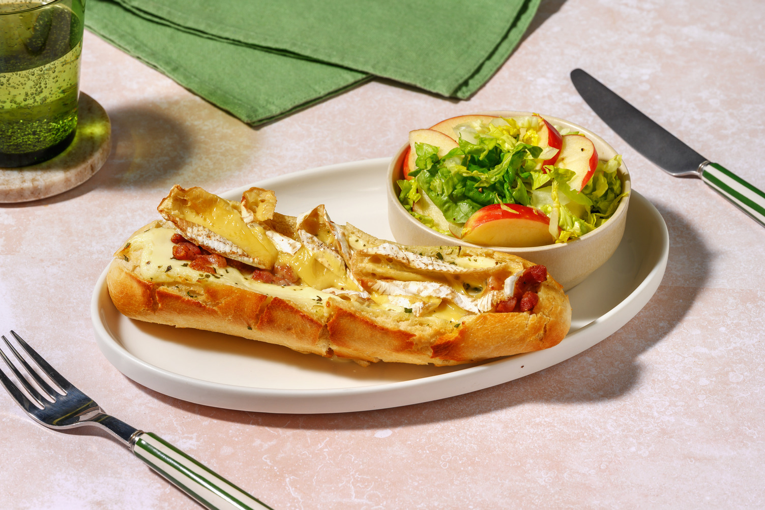 Baguette gourmande camembert-lardons