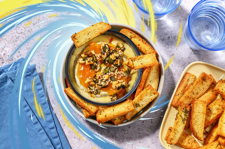 Camembert coulant, granola & chutney incandescent