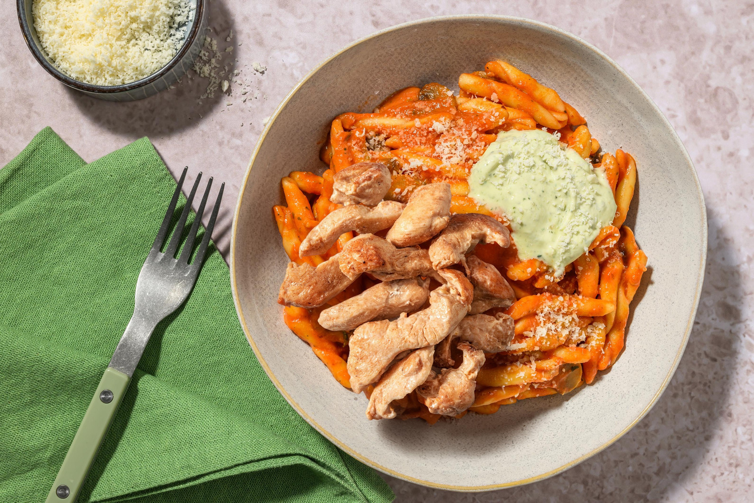 Frische Strozzapreti mit extra Hähnchengeschnetzeltem
