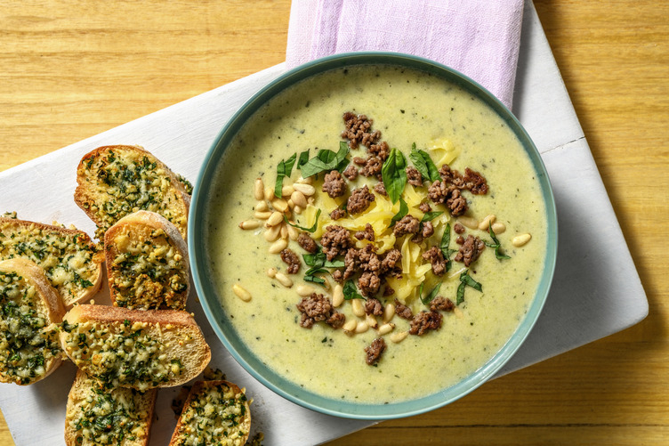 Zucchini-Kartoffel-Suppe mit Bio-Rinderhack