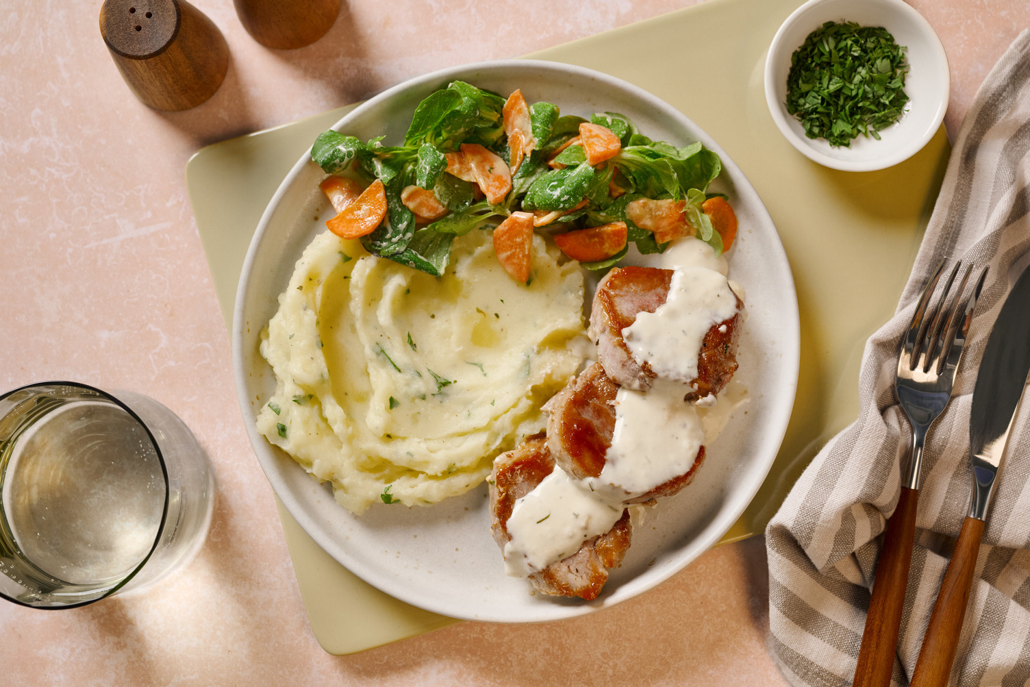 Bio-Schweinefilet in Rosmarinsoße