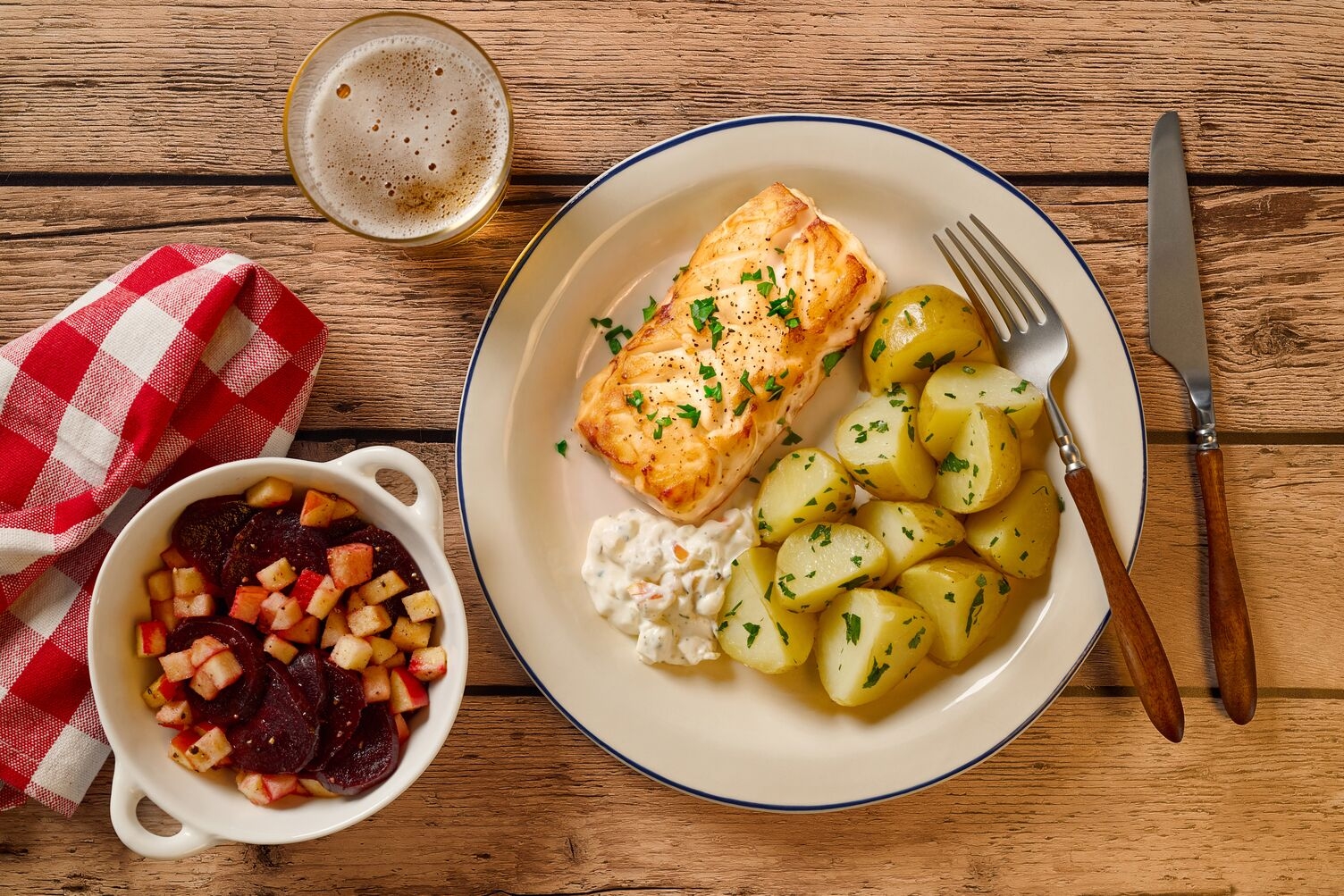 Fisch Hausmacher-Art mit Petersilien-Kartoffeln