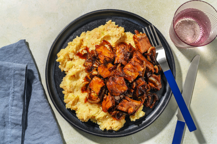 Glasierte vegane Filetstücke auf Umami-Kartoffelstampf