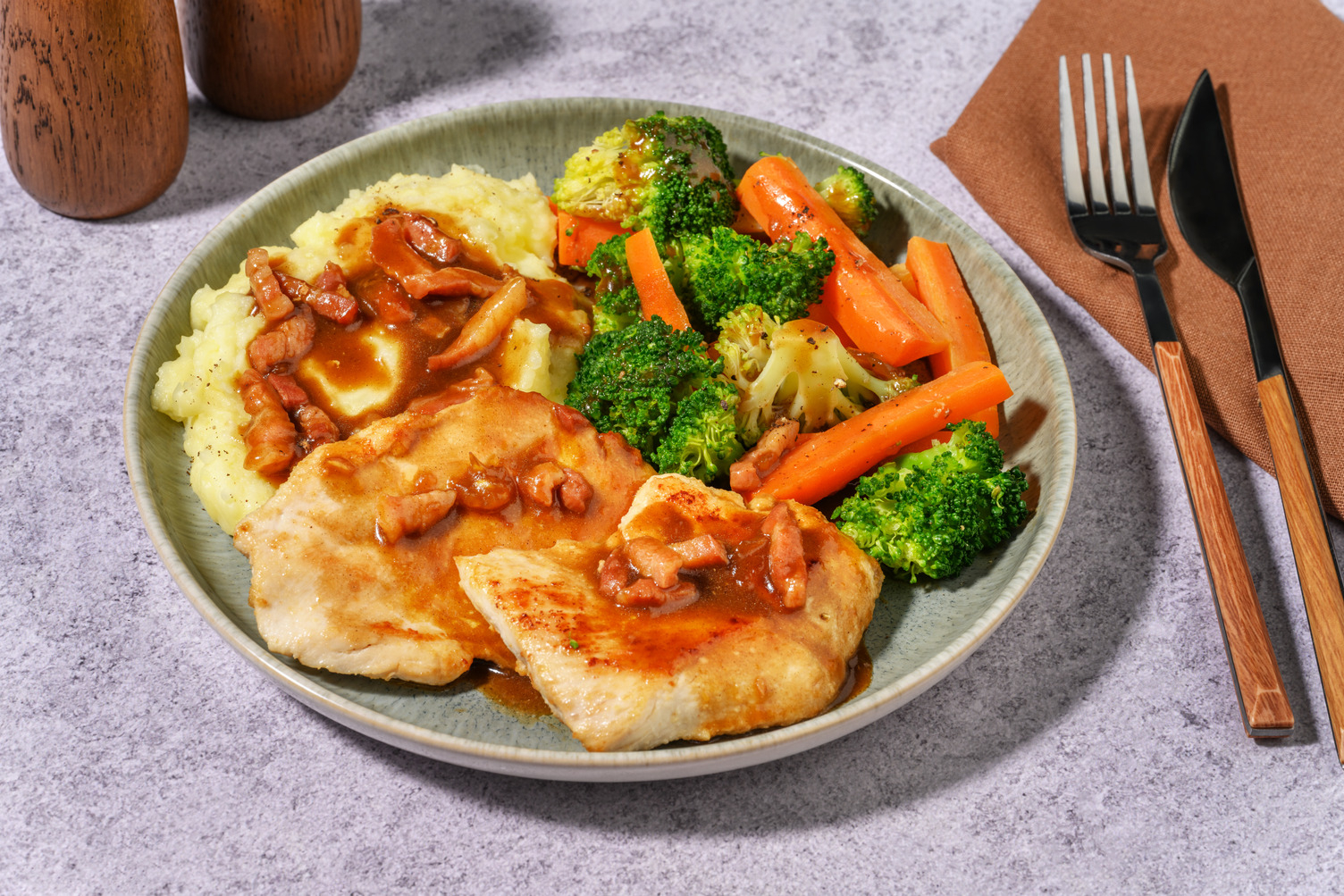 Homestyle Chicken & Bacon-Loaded Gravy