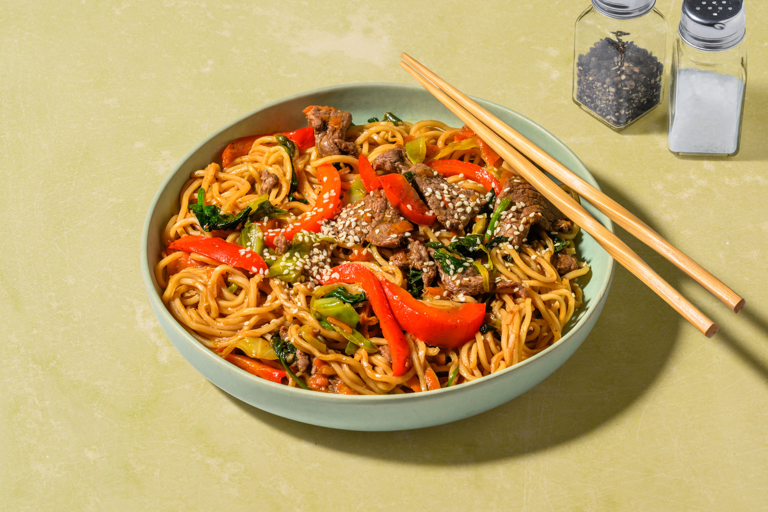 Easy Chicken Lo Mein Noodle Stir-Fry