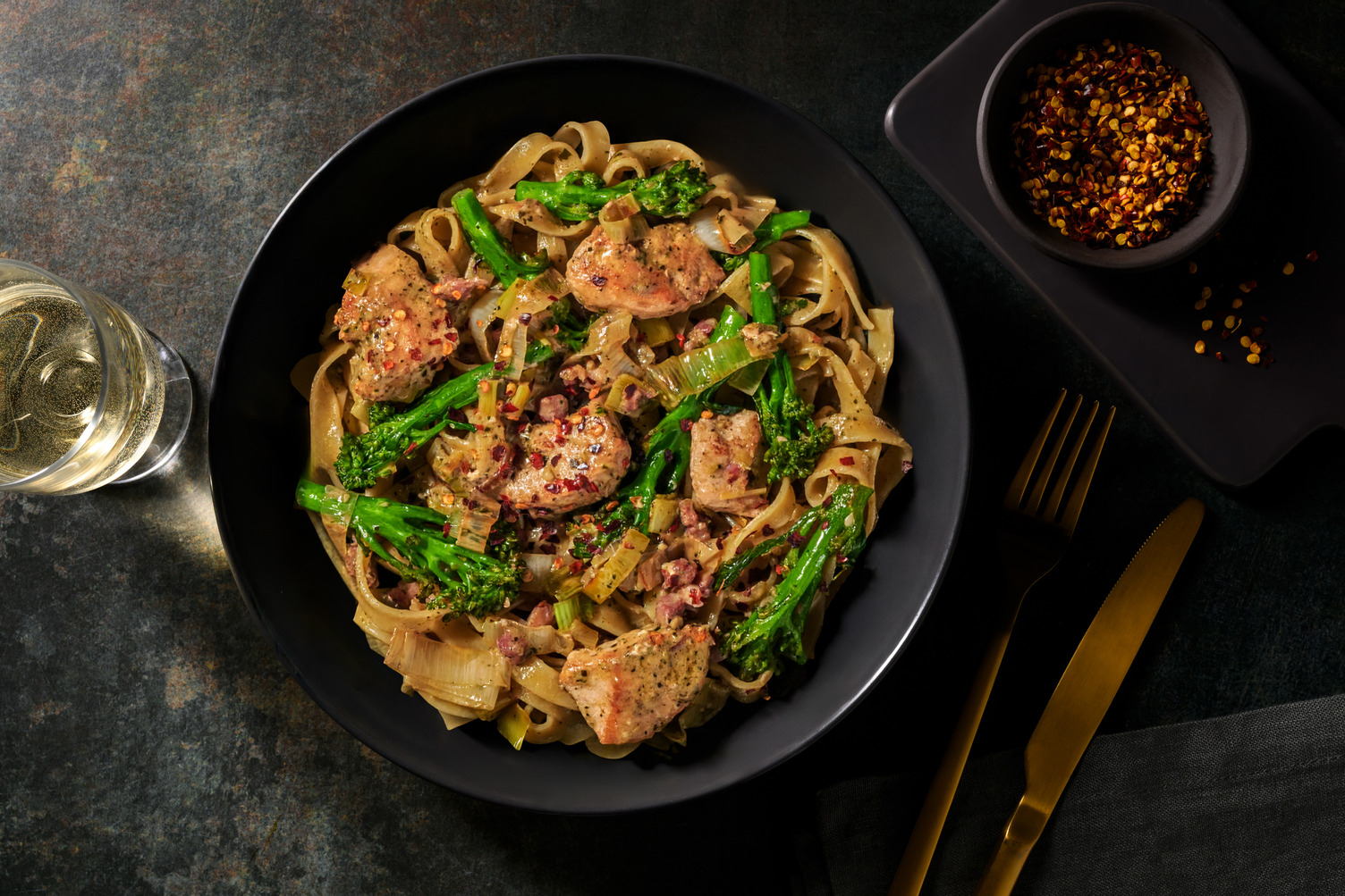 Creamy 'Pesto' Chicken & Bacon Fettuccine