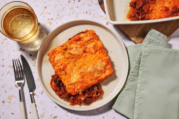 Smokey Chicken & Kūmara Mash Topped Pie 