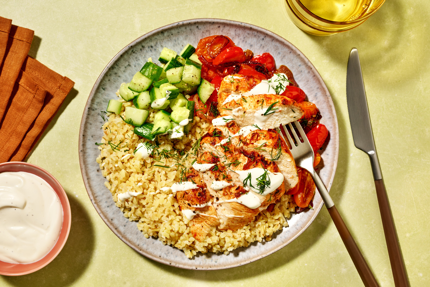 Focus sport : Poulet XL, sauce yaourt citronnée & boulgour