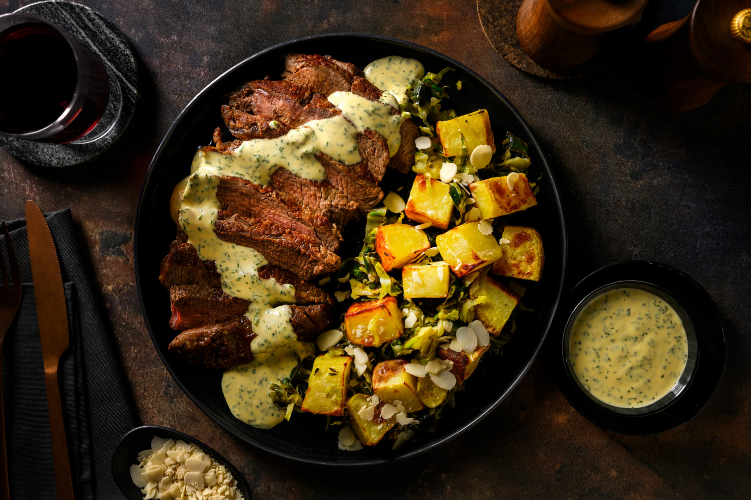 Deluxe Roast Sirloin Tip & Béarnaise Sauce