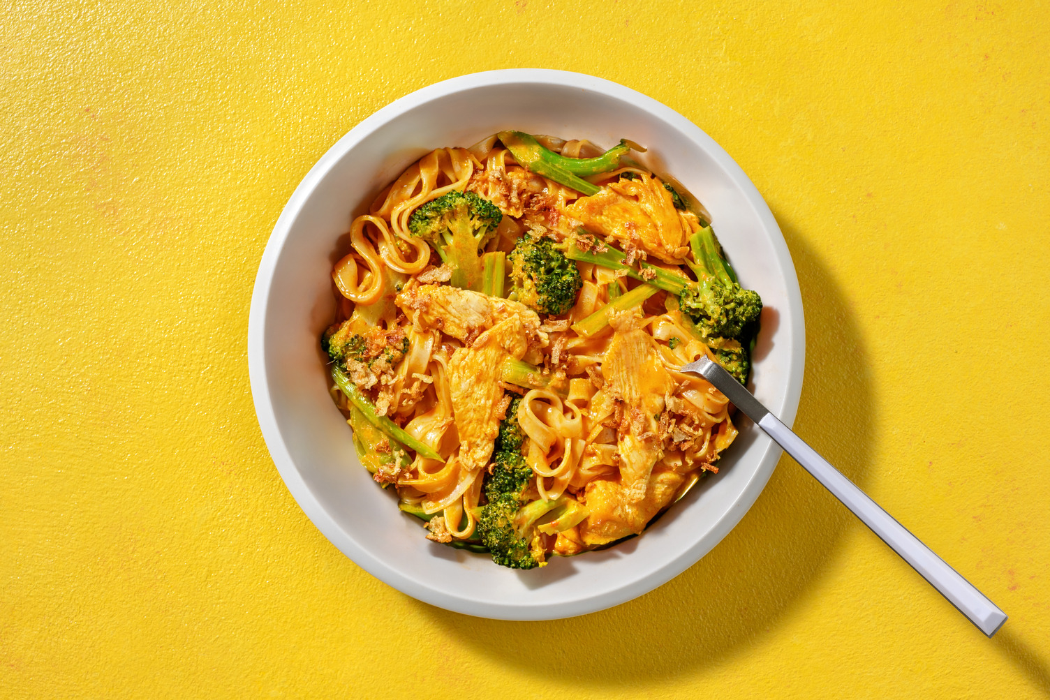 Fast Thai Curry Chicken, Prawn & Rice Noodle Stir-Fry