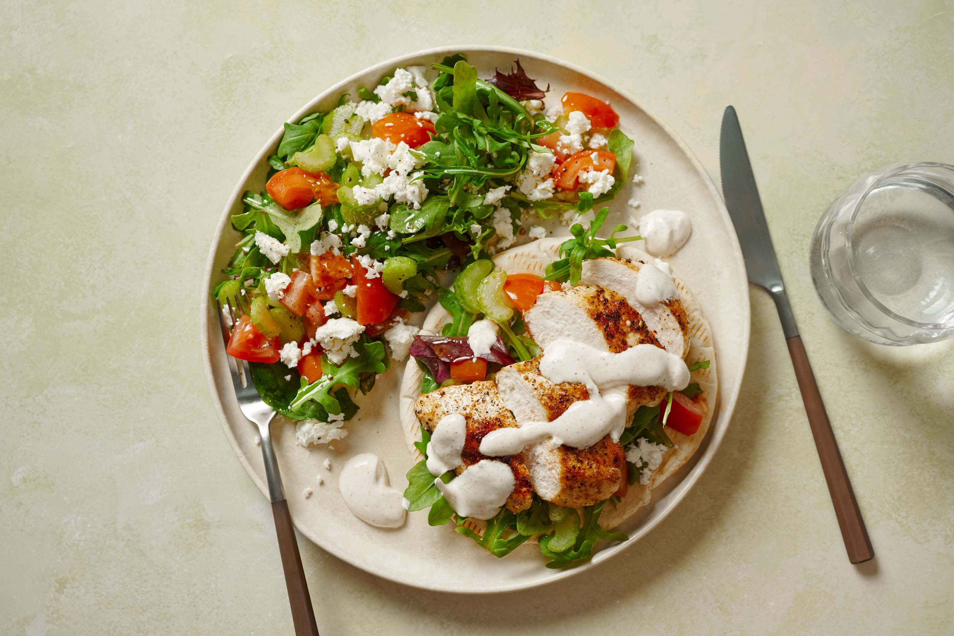 Pitas gyros au double poulet méditerranéen