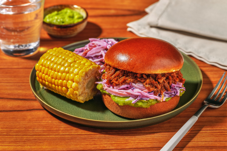 Quick BBQ Pulled Pork & Mashed Avo Burger