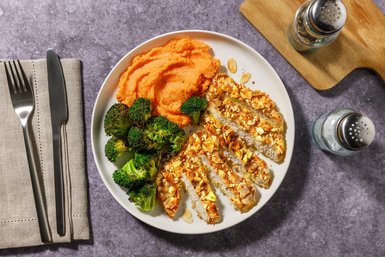 ¡Crocante! Extra de pollo con rebozado de almendras