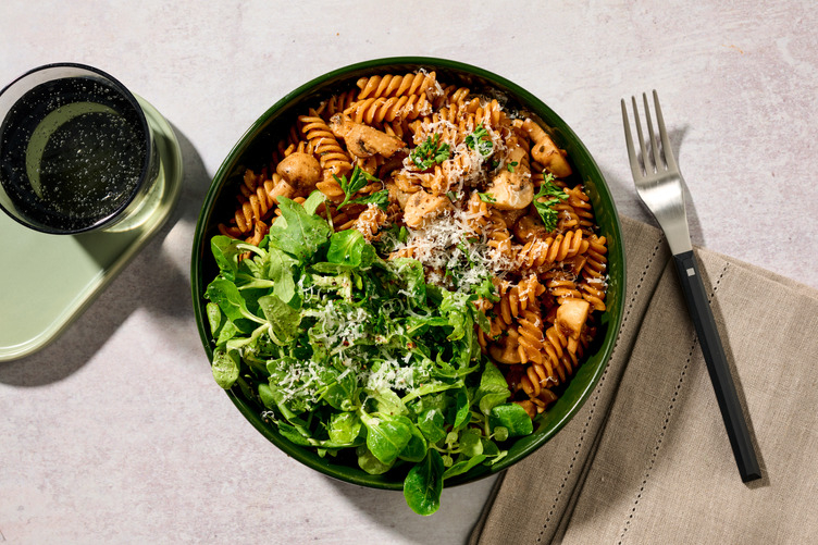 Volkoren fusilli met bospaddenstoelenpesto