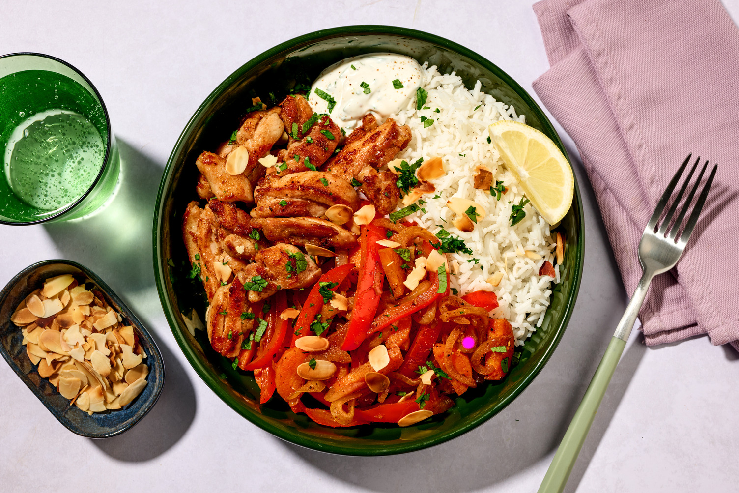 Émincés de cuisse de poulet & sauce yaourt-citron