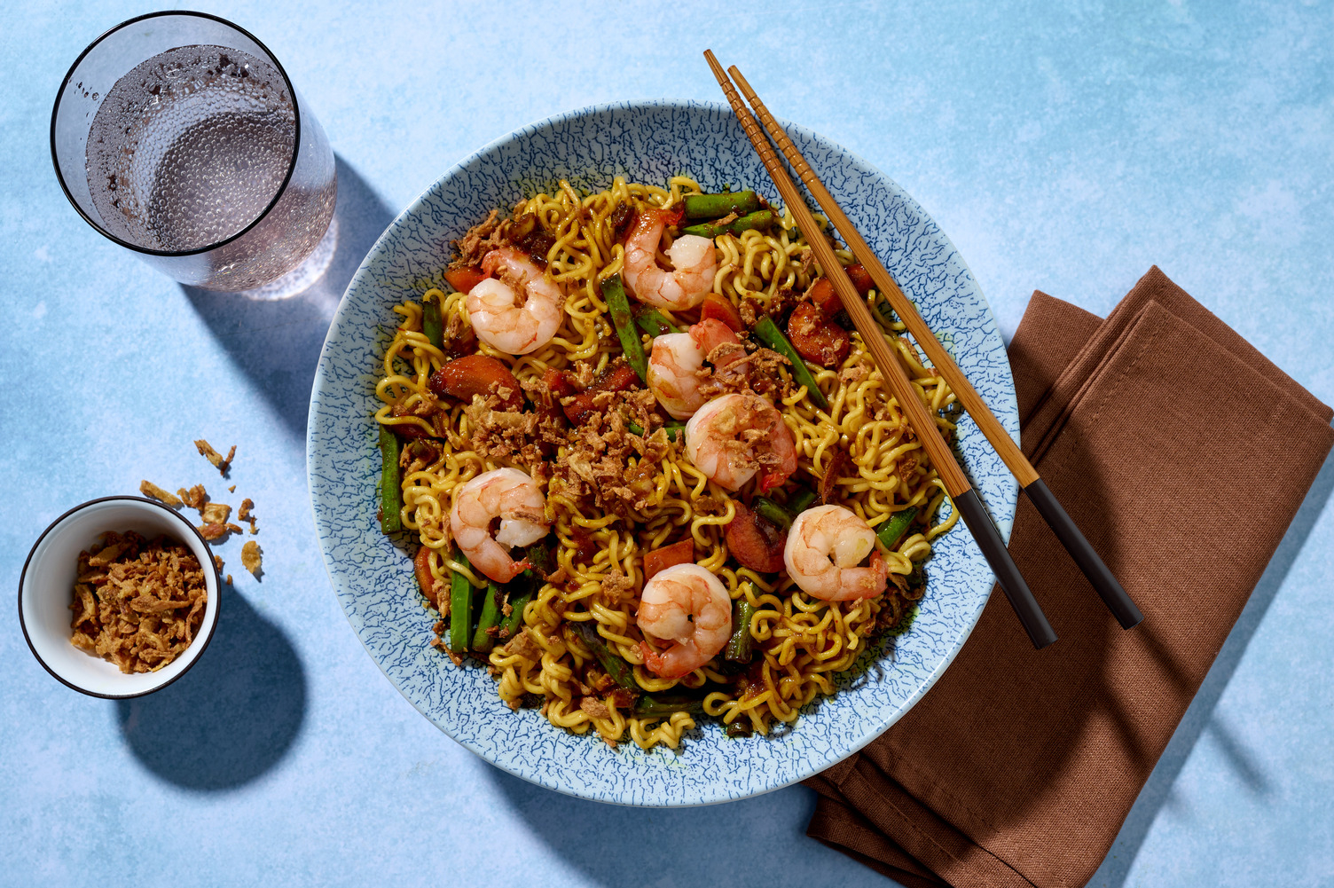 Nouilles aux crevettes à l'indonésienne