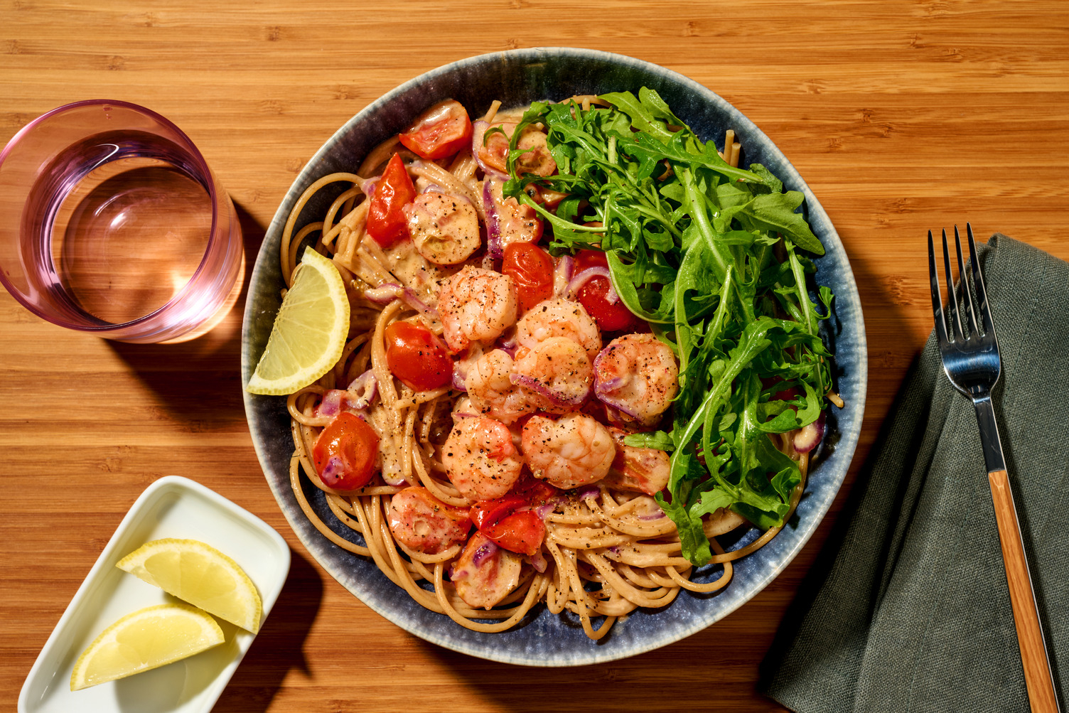 Volkoren spaghetti met citroen-knoflookscampi's