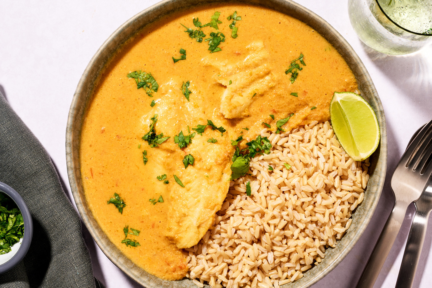Curry de poisson & sauce coco parfumée 