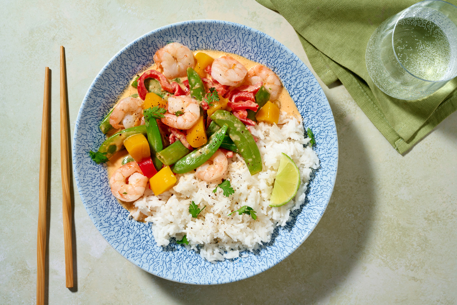 Curry exotique aux crevettes, mangue, coco & citron vert