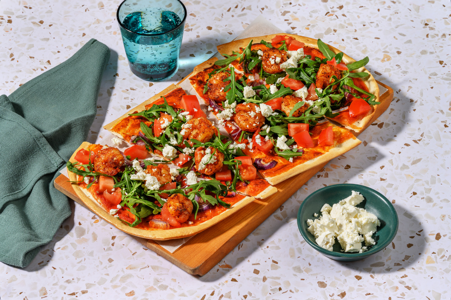 Flammkuchen met smokey garnalen