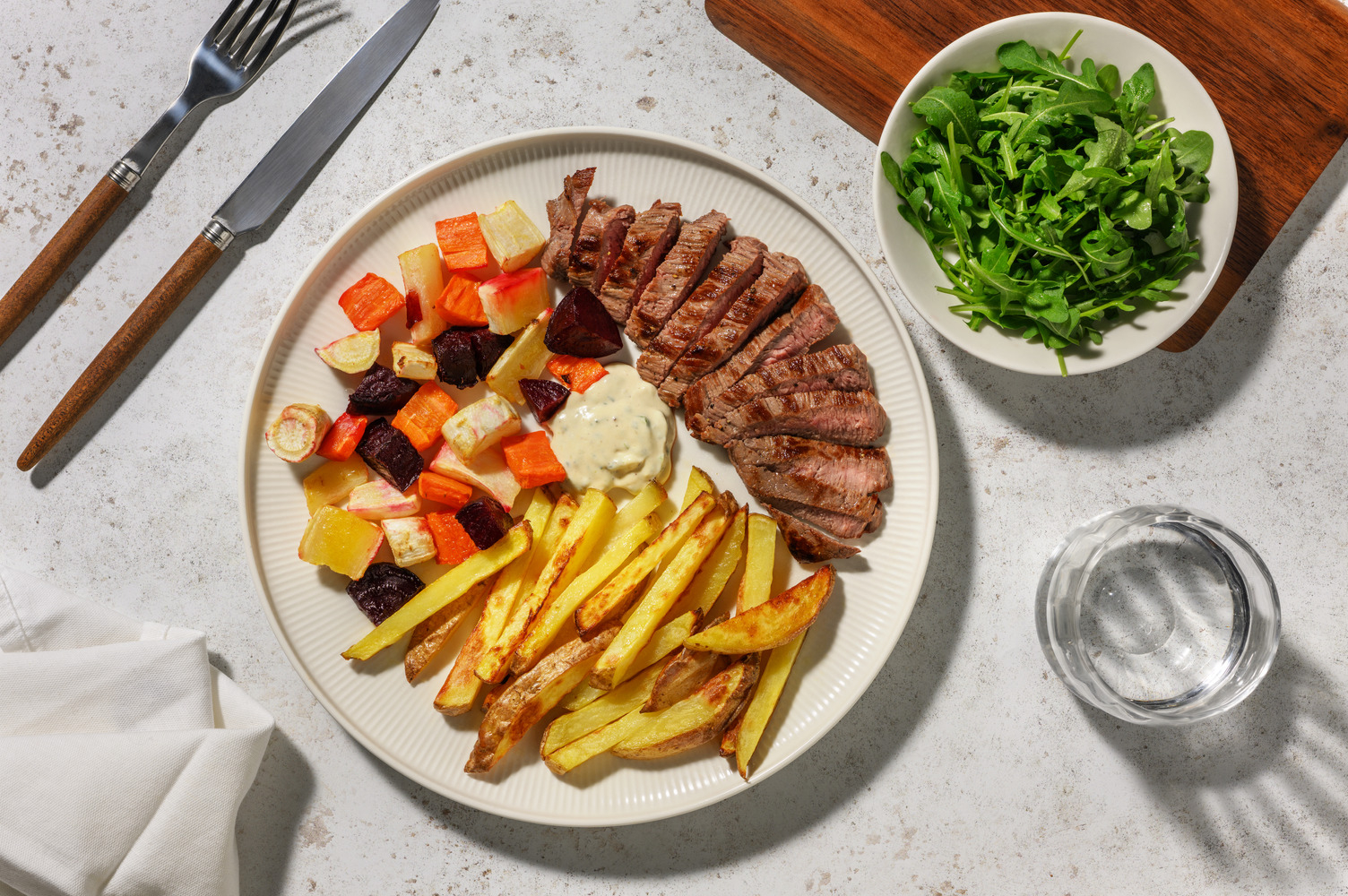 Flatsteak med dragonmajonnäs