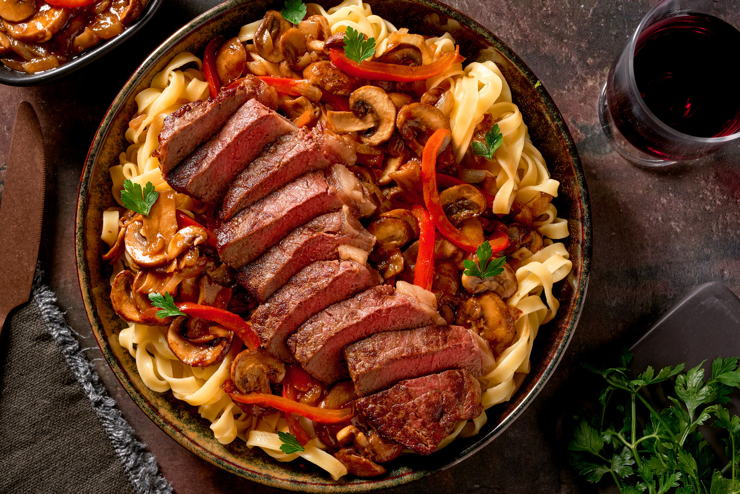 Steak & sauce stroganoff crémeuse aux champignons