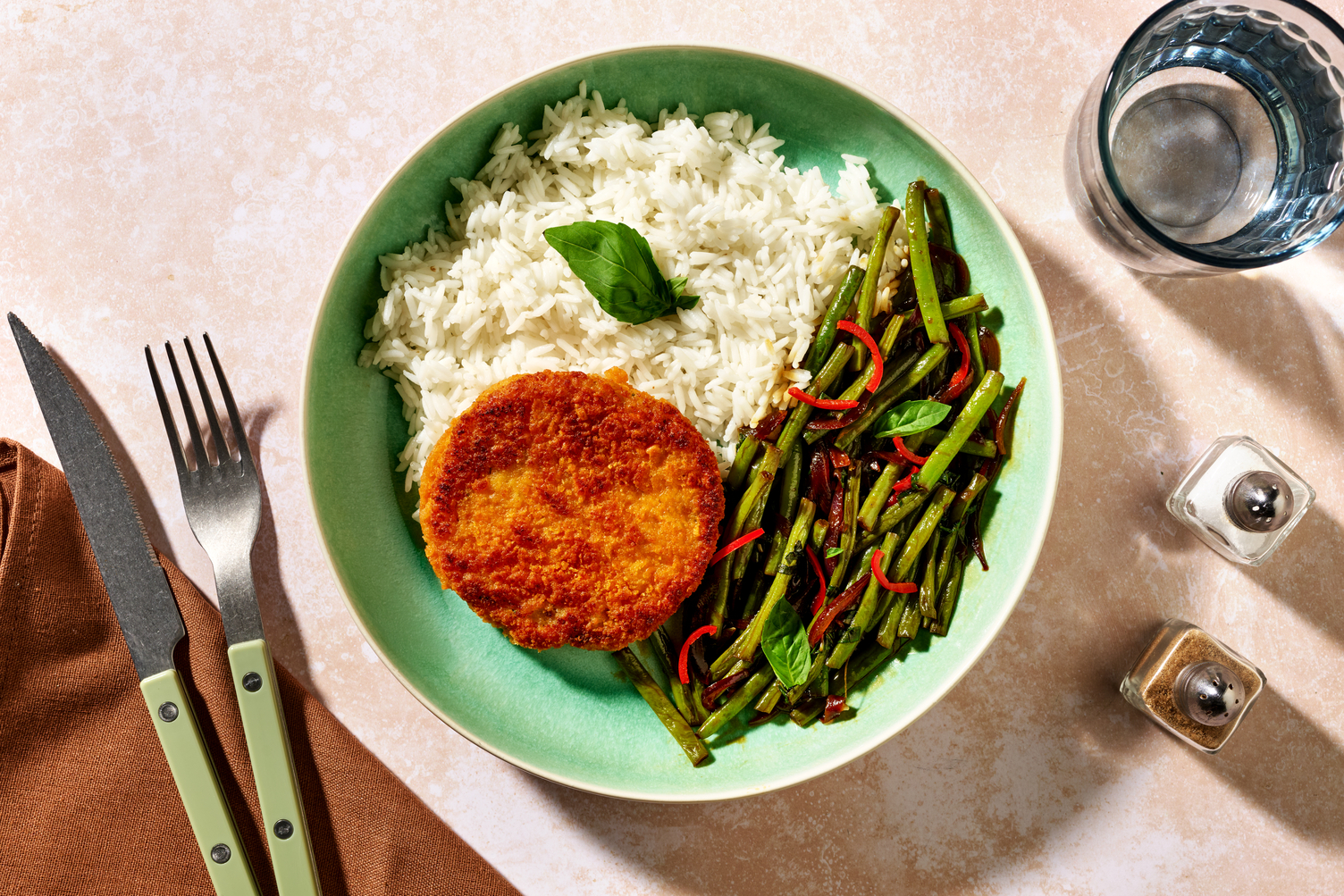 Pad Kra Pao mit Pangasius