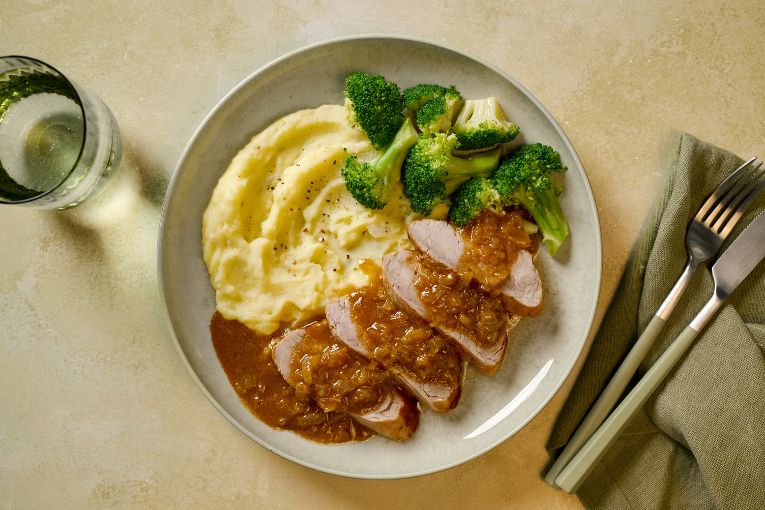 Doppelt Schweinefilet mit Kohlrabi-Stampf