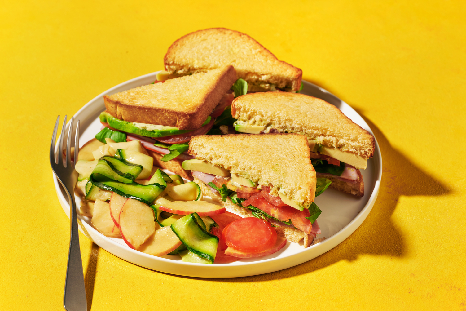 Club sandwich : poulet, avocat & mayo basilic