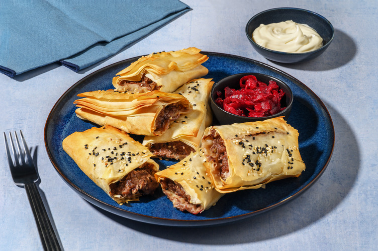 Kiwi-Spiced Pork & Apple Sausage Rolls