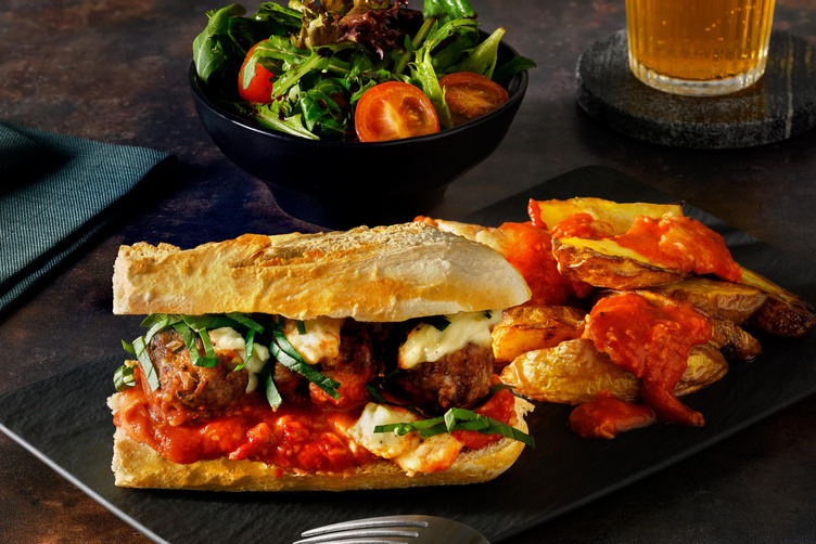 Cheesy Meatball Sub! Italianiesche Hackbällchen