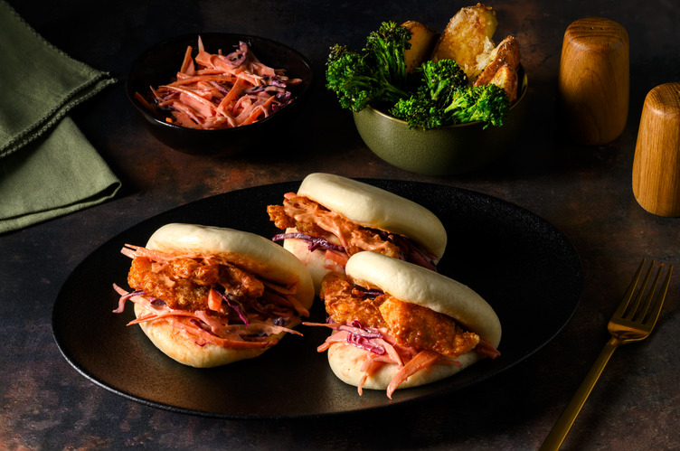 Hot Honey Bio-Chicken Bao Buns