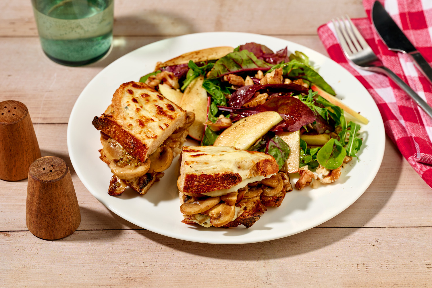 Croque champis & béchamel à la fourme d'Ambert