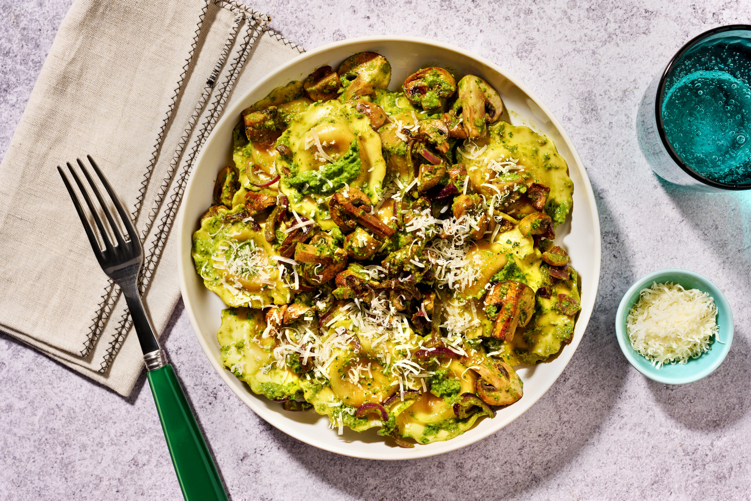 Ravioli courge-sauge & pesto de chou kale